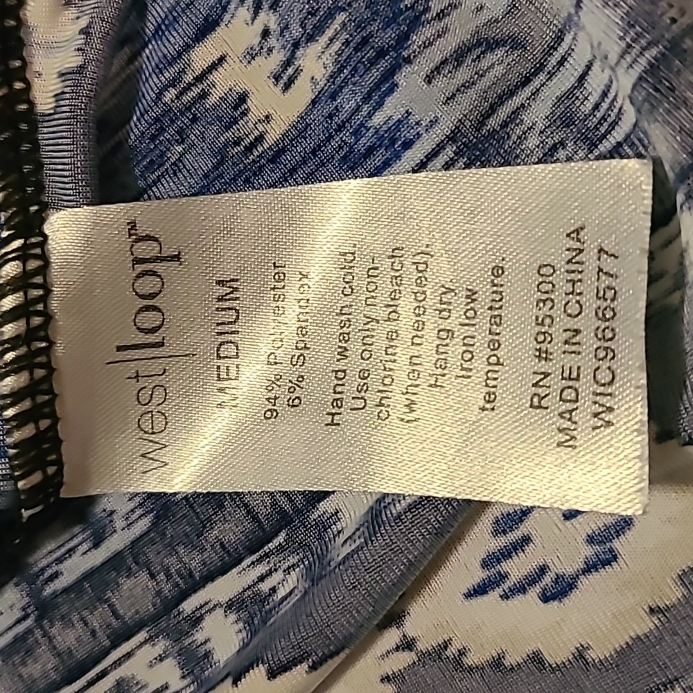 West Loop Patterned Top - Picture 9 of 9